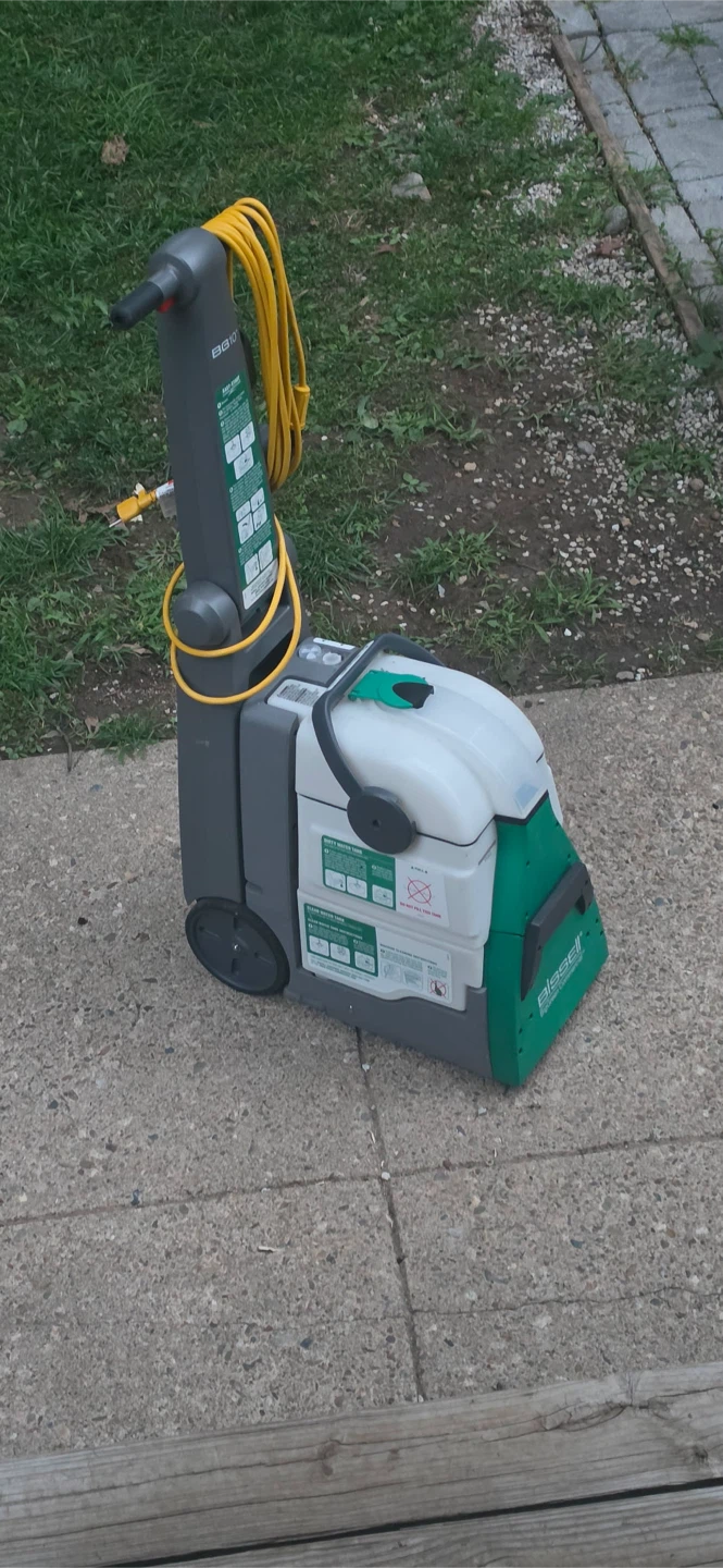 Bissell BigGreen Commercial Carpet Cleaner