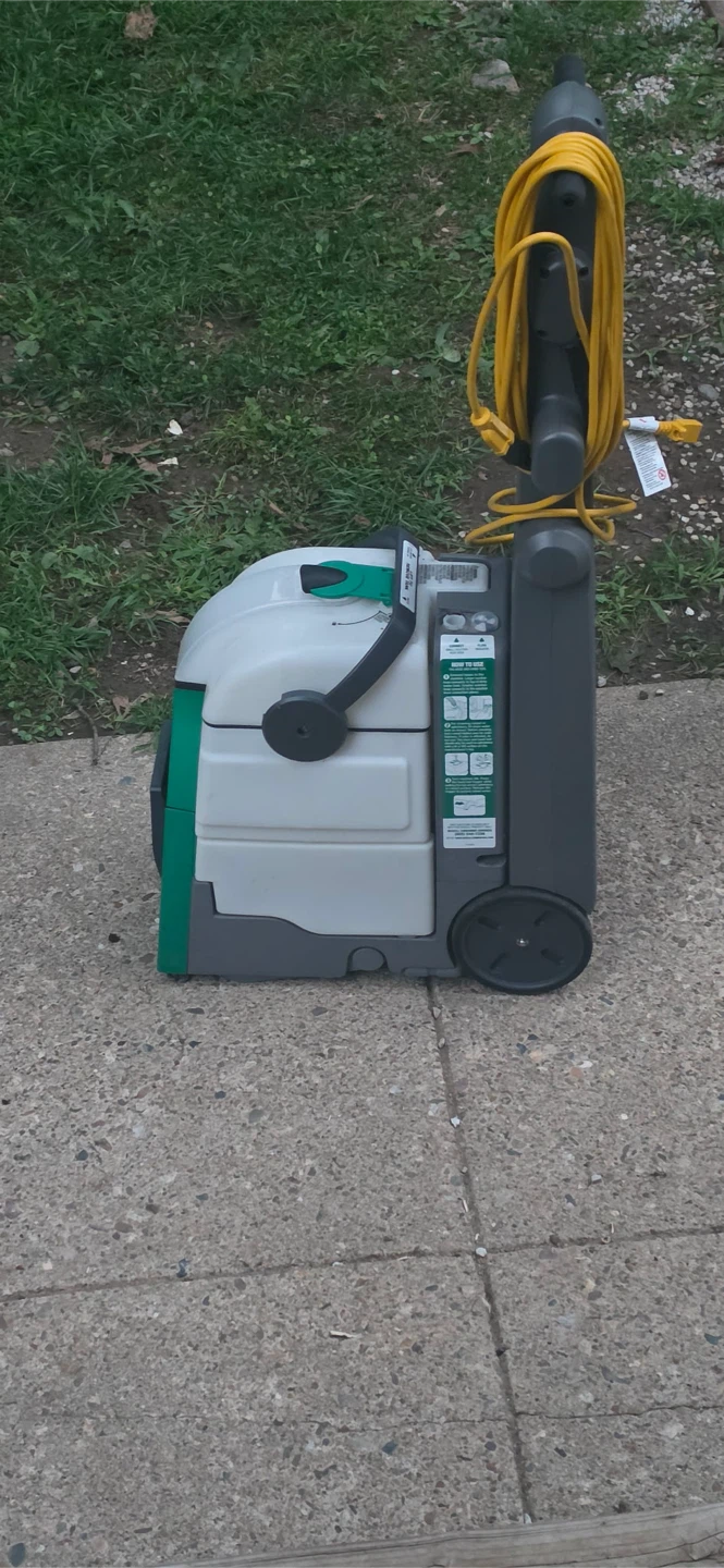 Bissell BigGreen Commercial Carpet Cleaner - photo 3