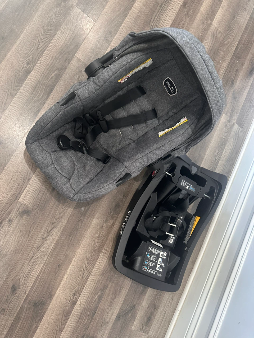 Evenflo Litemax Sport Infant Car Seat - photo 2