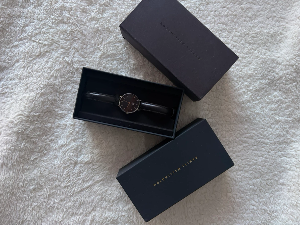 Daniel Wellington Petite Sheffield Watch (silver black)