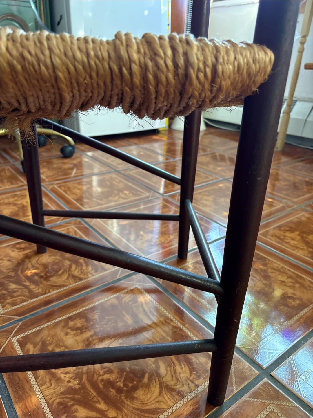Mid-Century Modern Style Wooden Chair - photo 3
