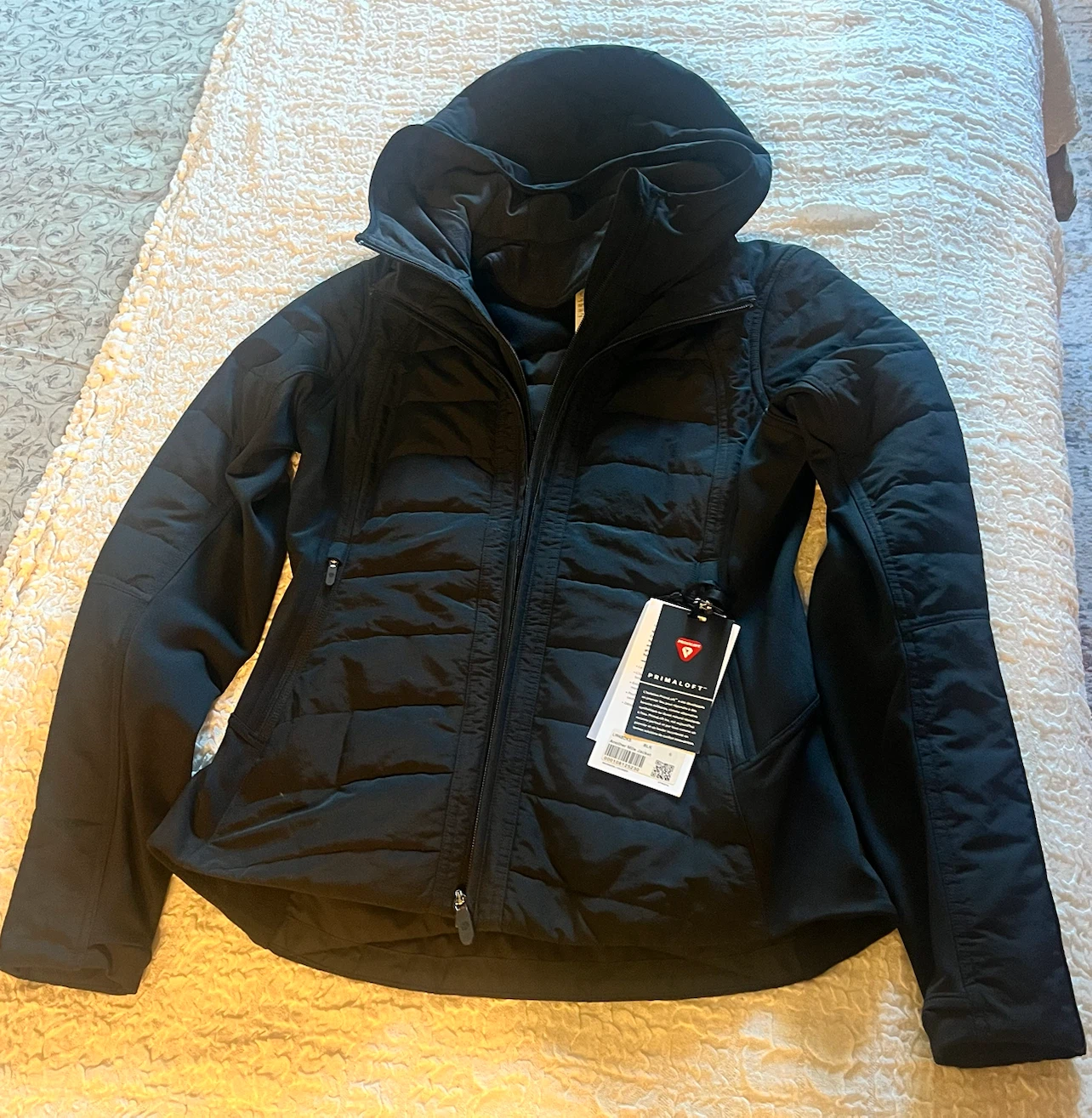 Lululemon Another Mile Jacket, Black, Size 6