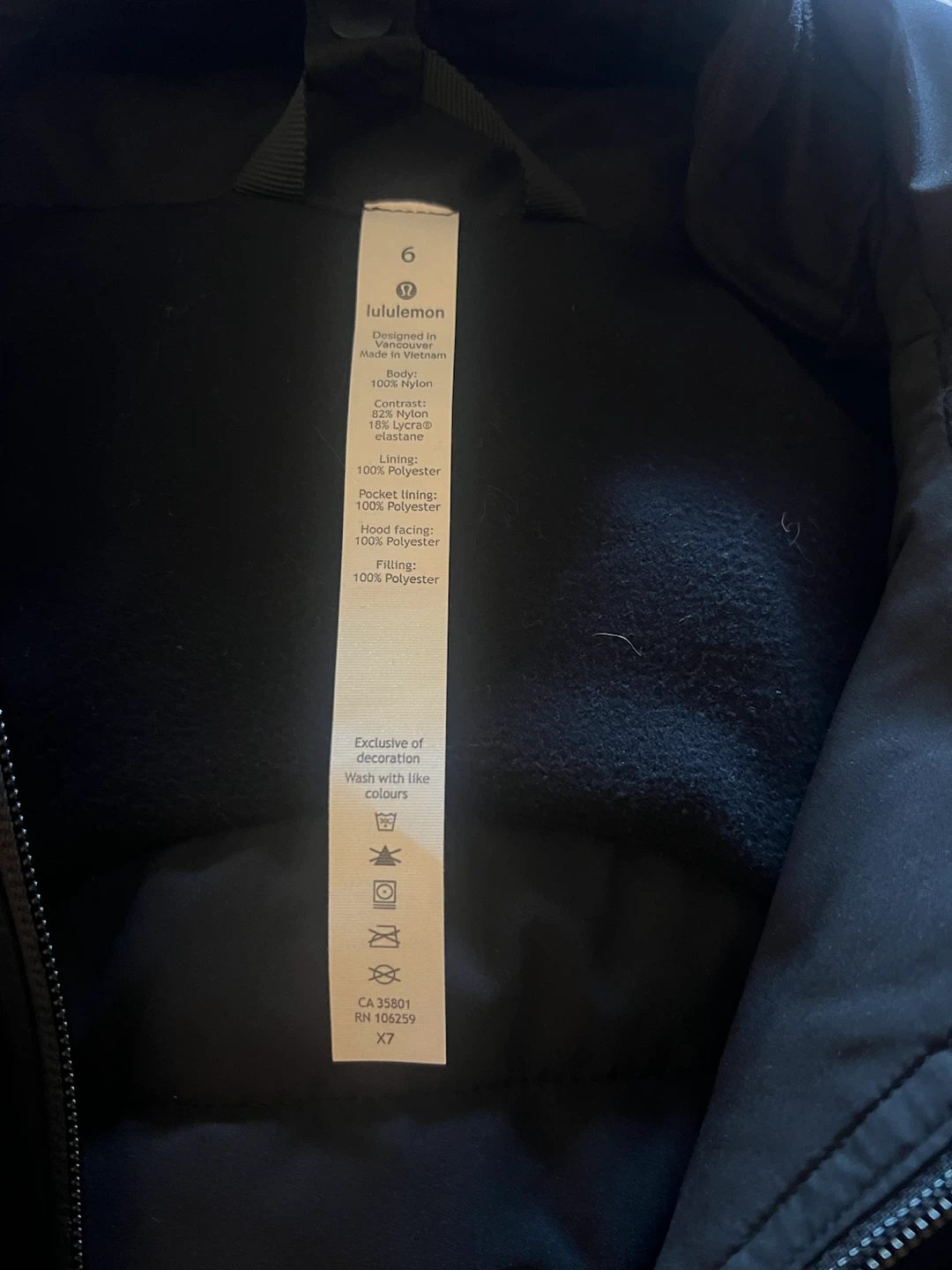 Lululemon Another Mile Jacket, Black, Size 6 - photo 3