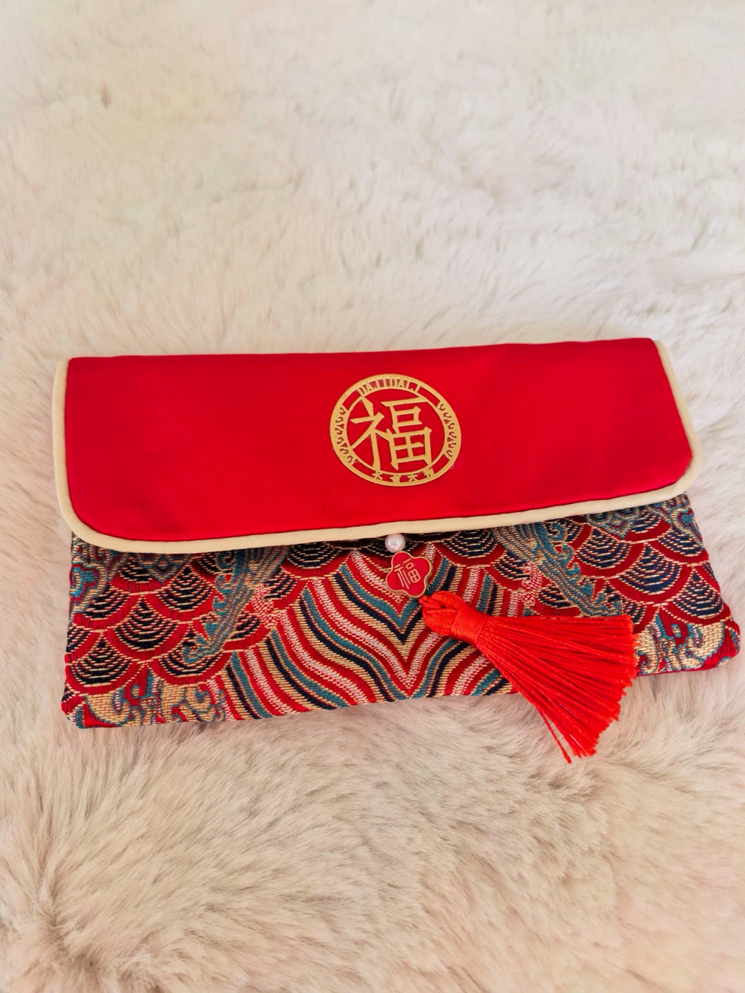Lunar new year clutch