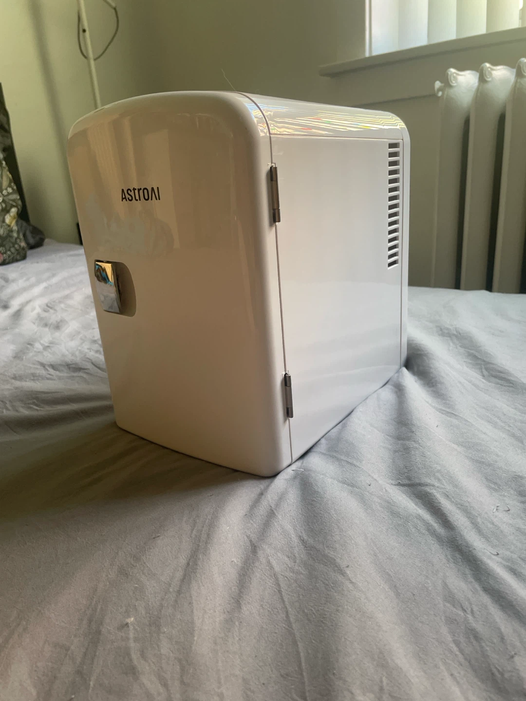 AstroAI Mini Fridge Model LY0204A