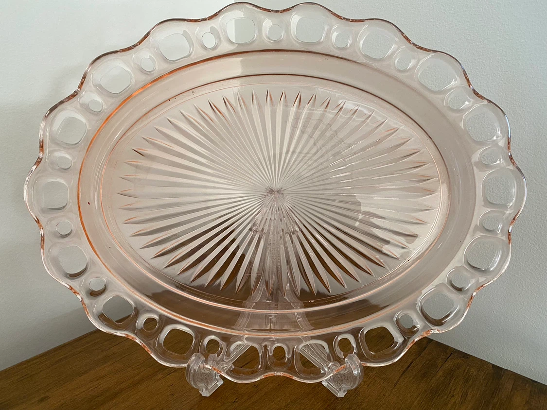 Vintage Pink Depression Glass Creamer, Sugar and Platter - photo 3