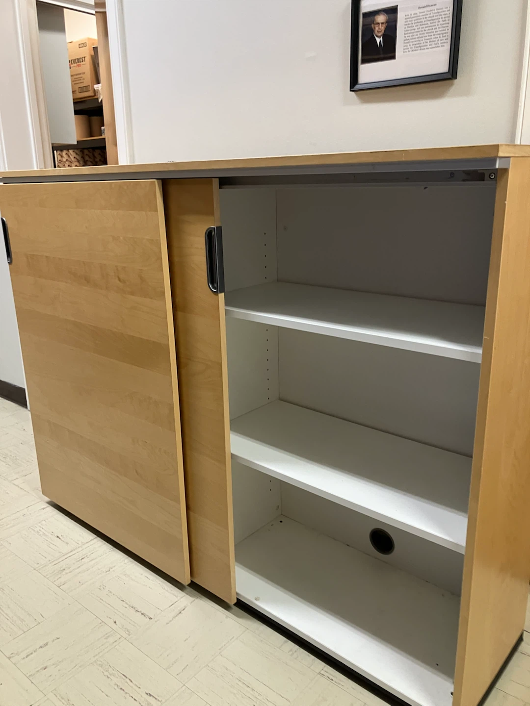 Cabinet - photo 2