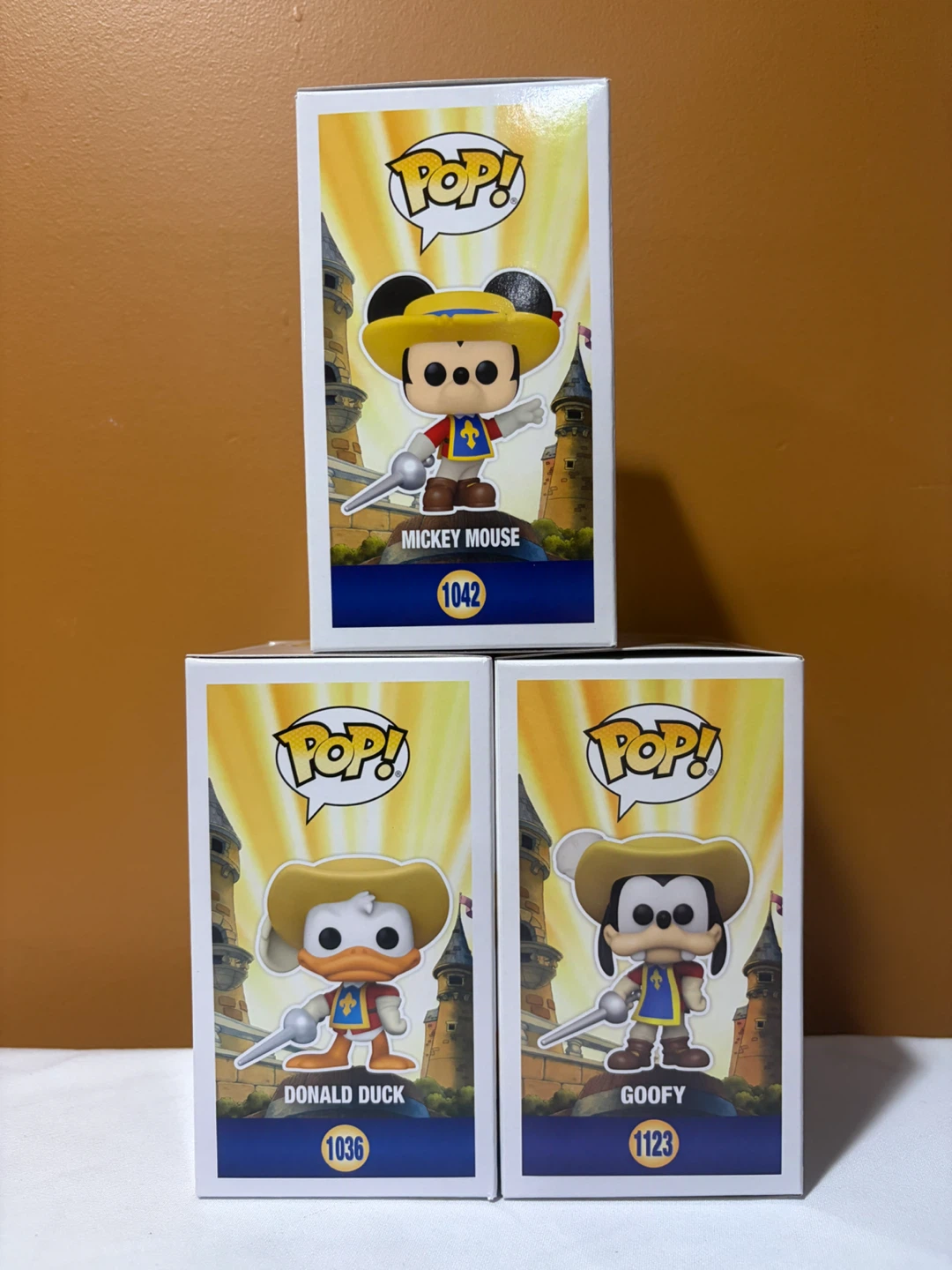 Disney The Three Musketeers Funko Pop! Convention Exclusive Set - photo 3