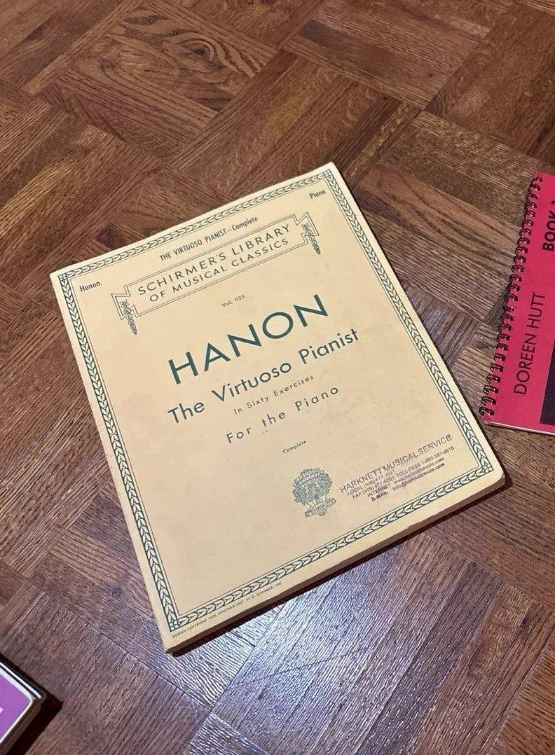 Hanon piano book