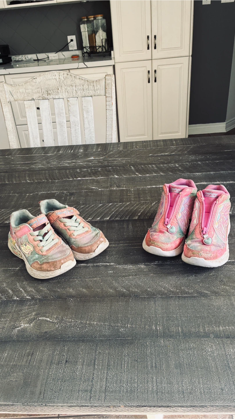 Skechers girl’s size 12 running shoes