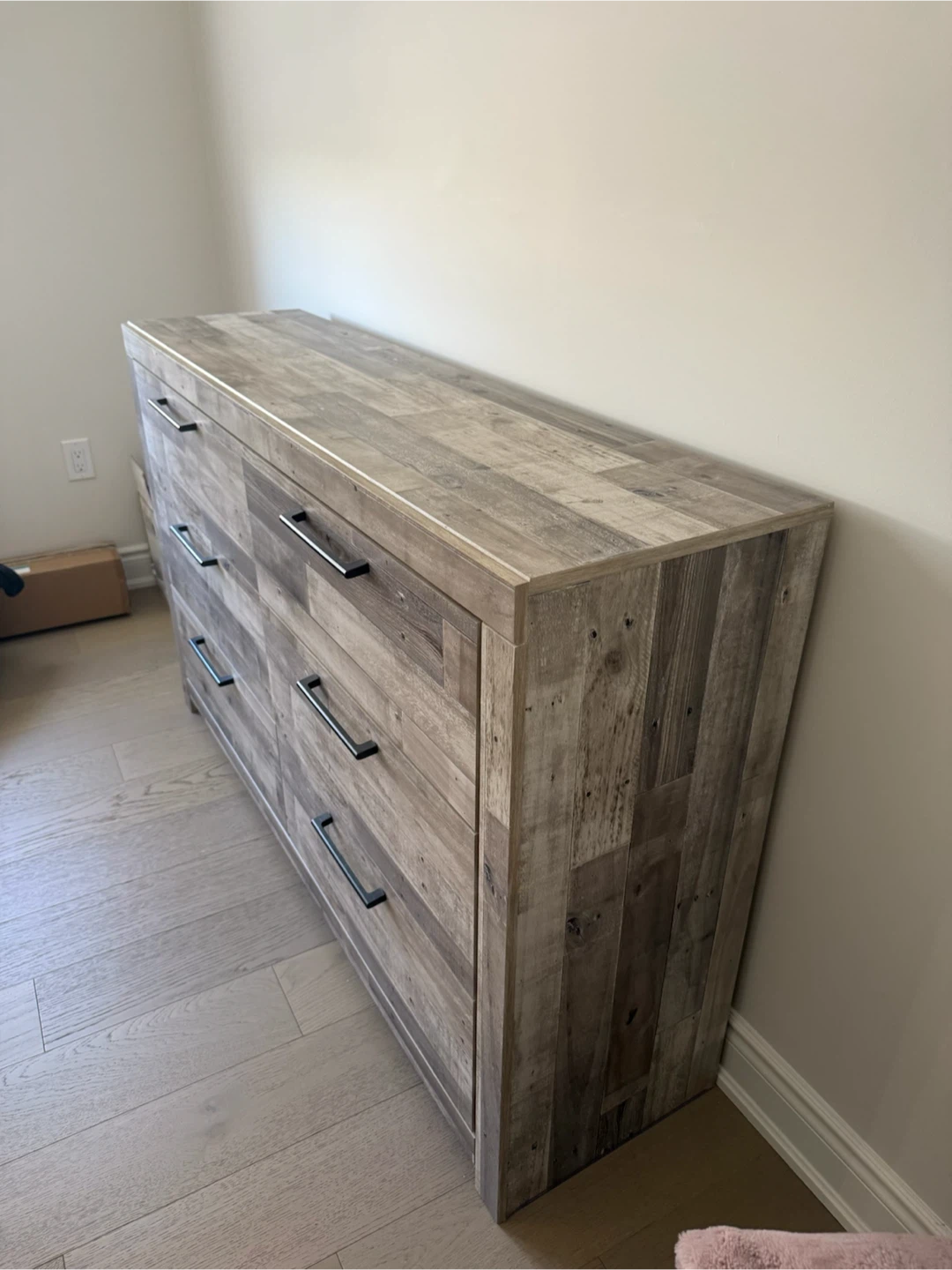 Rustic Wood-Finish 6-Drawer Dresser - photo 2