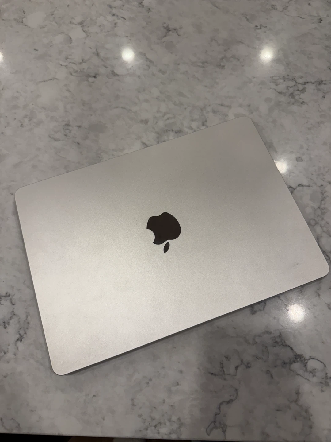 2024 Apple MacBook Air 13-inch M3