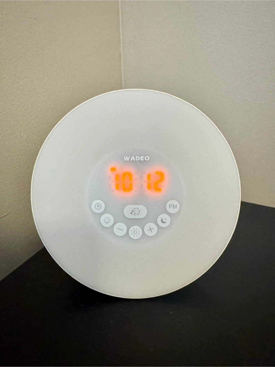 Sunrise Digital Alarm Clock / Wake-Up Light with FM Radio - photo 2