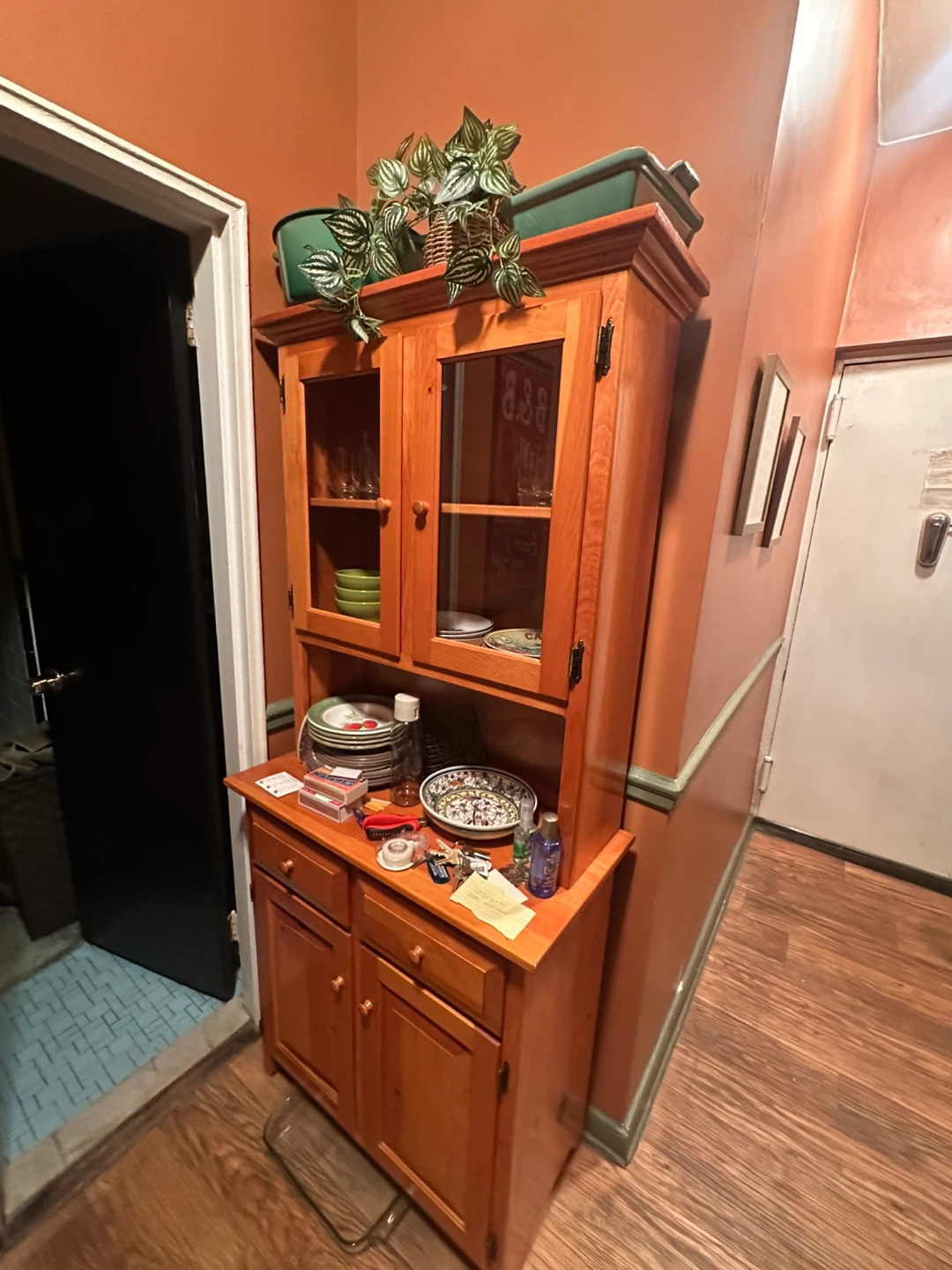 Solid Wood Kitchen Hutch - photo 2