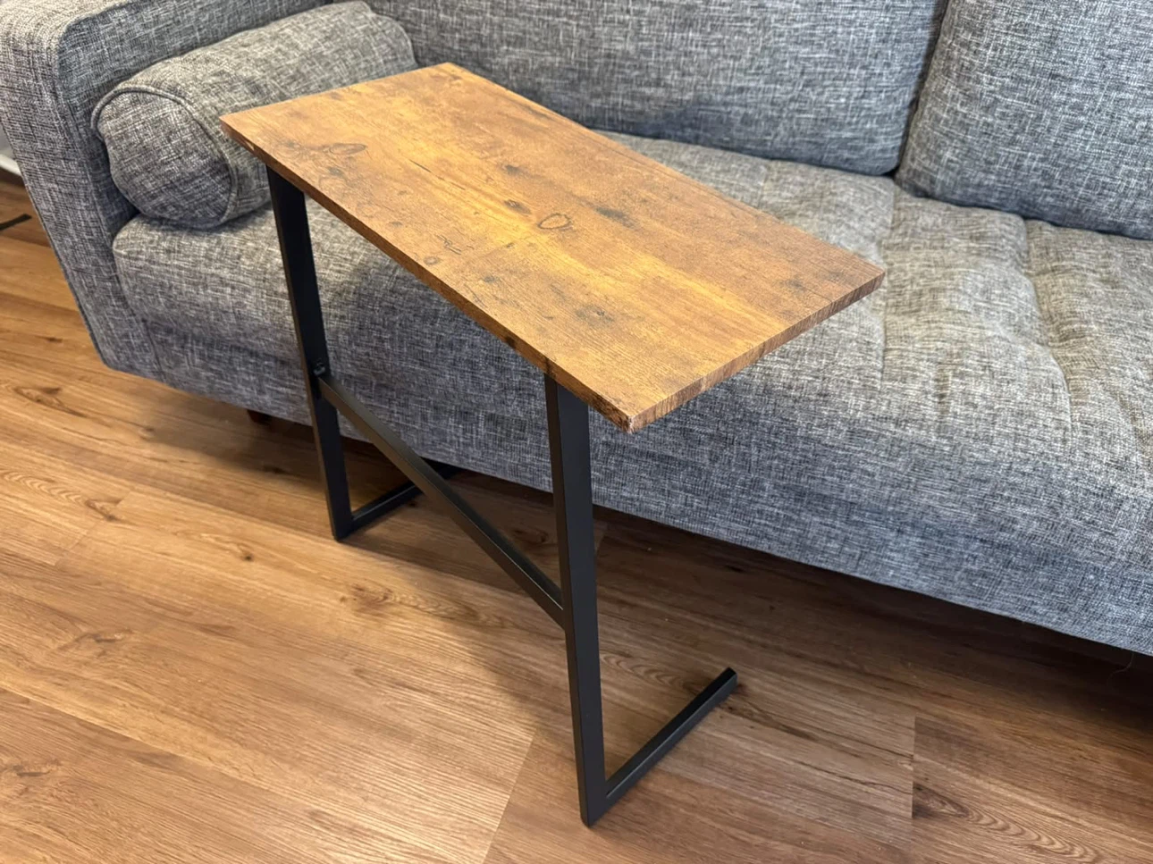 Rustic C-Shaped Side Table - photo 3