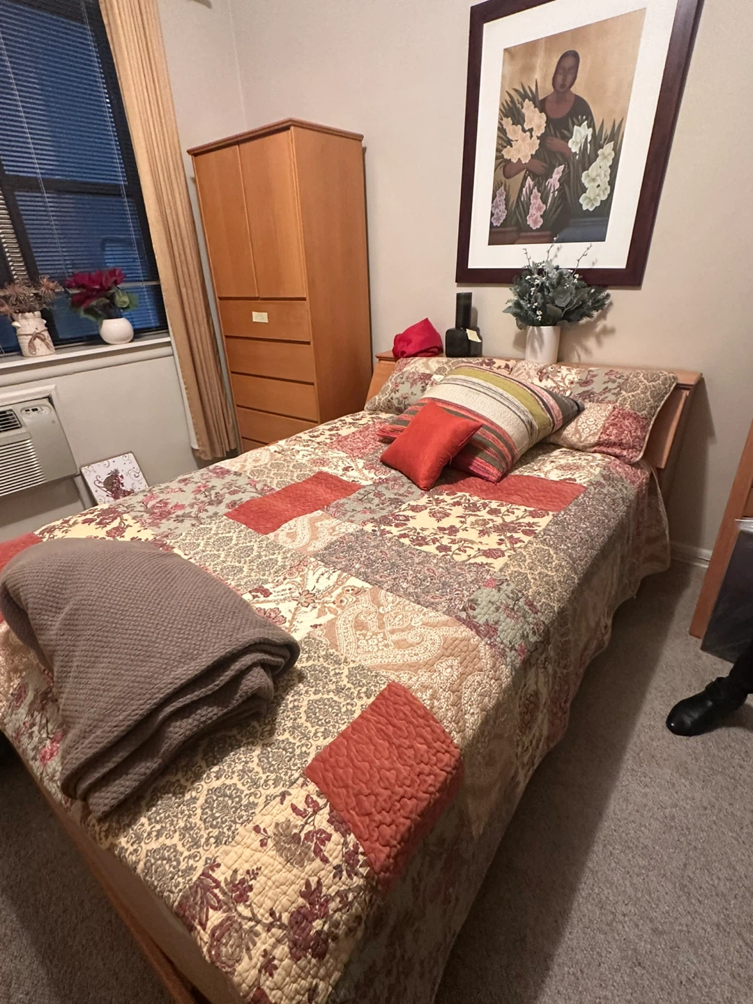 Solid Wooden Size Bed Frame with Headboard