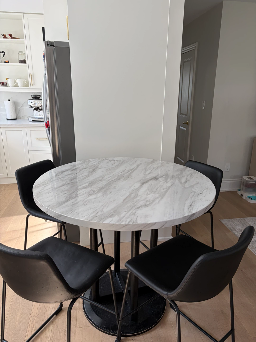 42” Counter Height Dining Table with 4 Chairs - photo 2