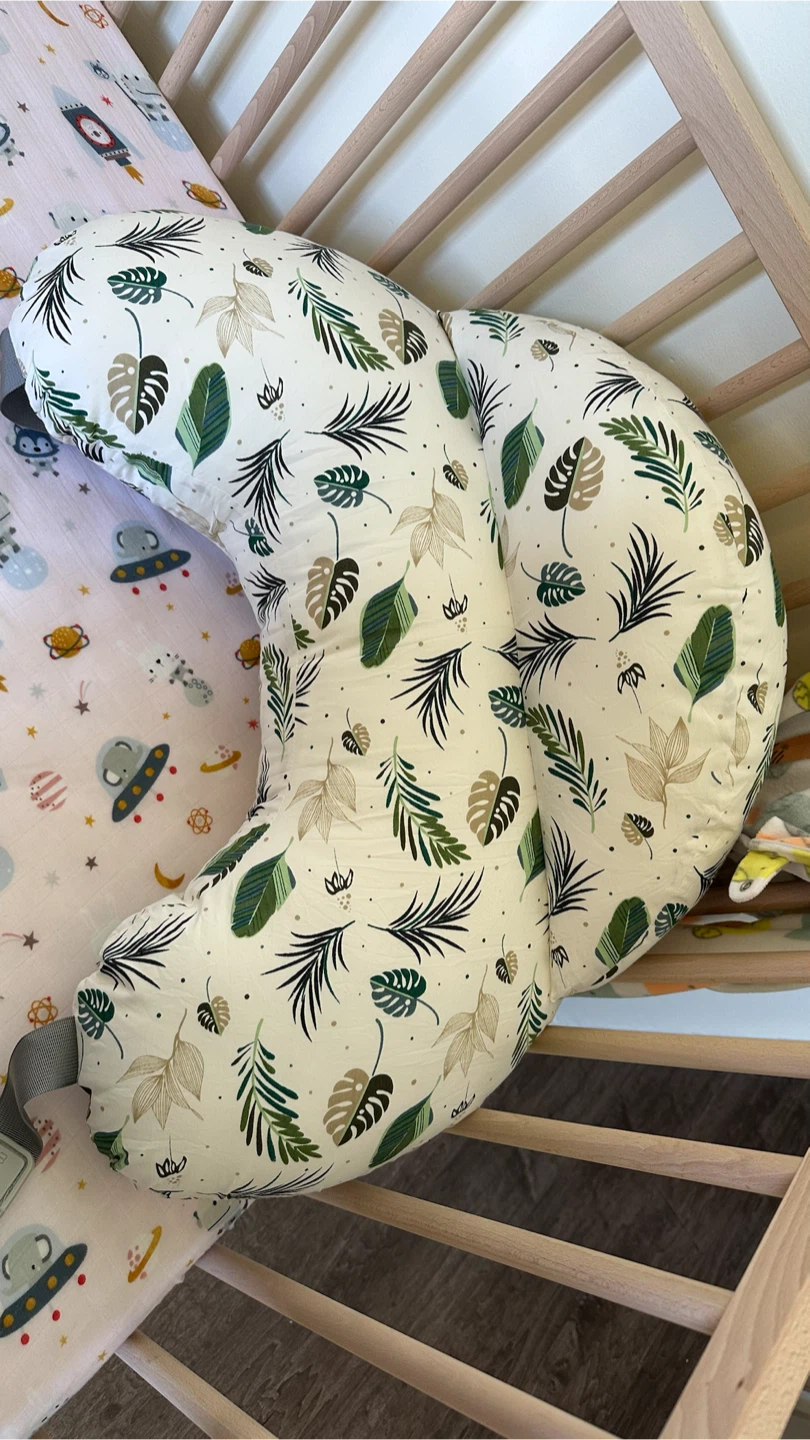 Nursing Pillow - Spring Leaves