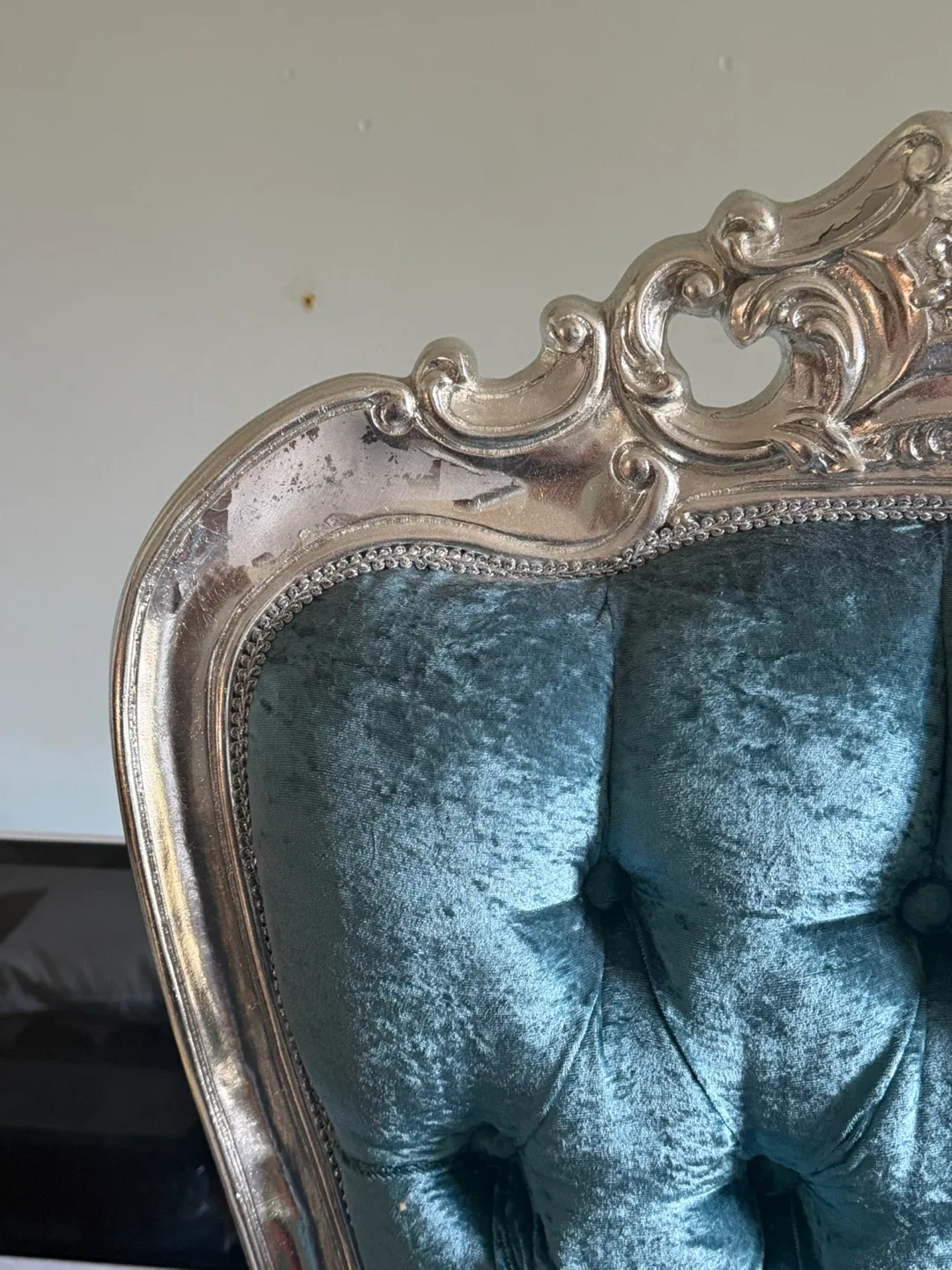 Blue Velvet Throne Chair - photo 2