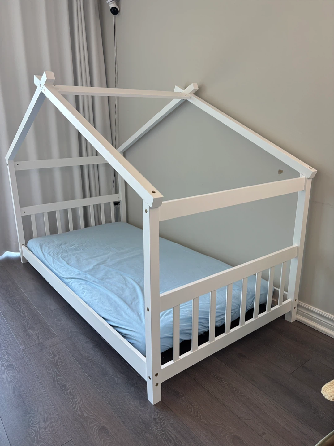 White House-Shaped Toddler Bed Frame - photo 2