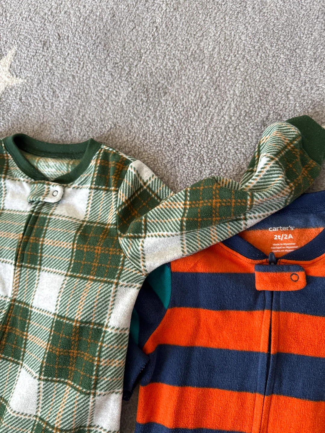 Two Carter's Fleece Sleepers Size 2T - photo 2