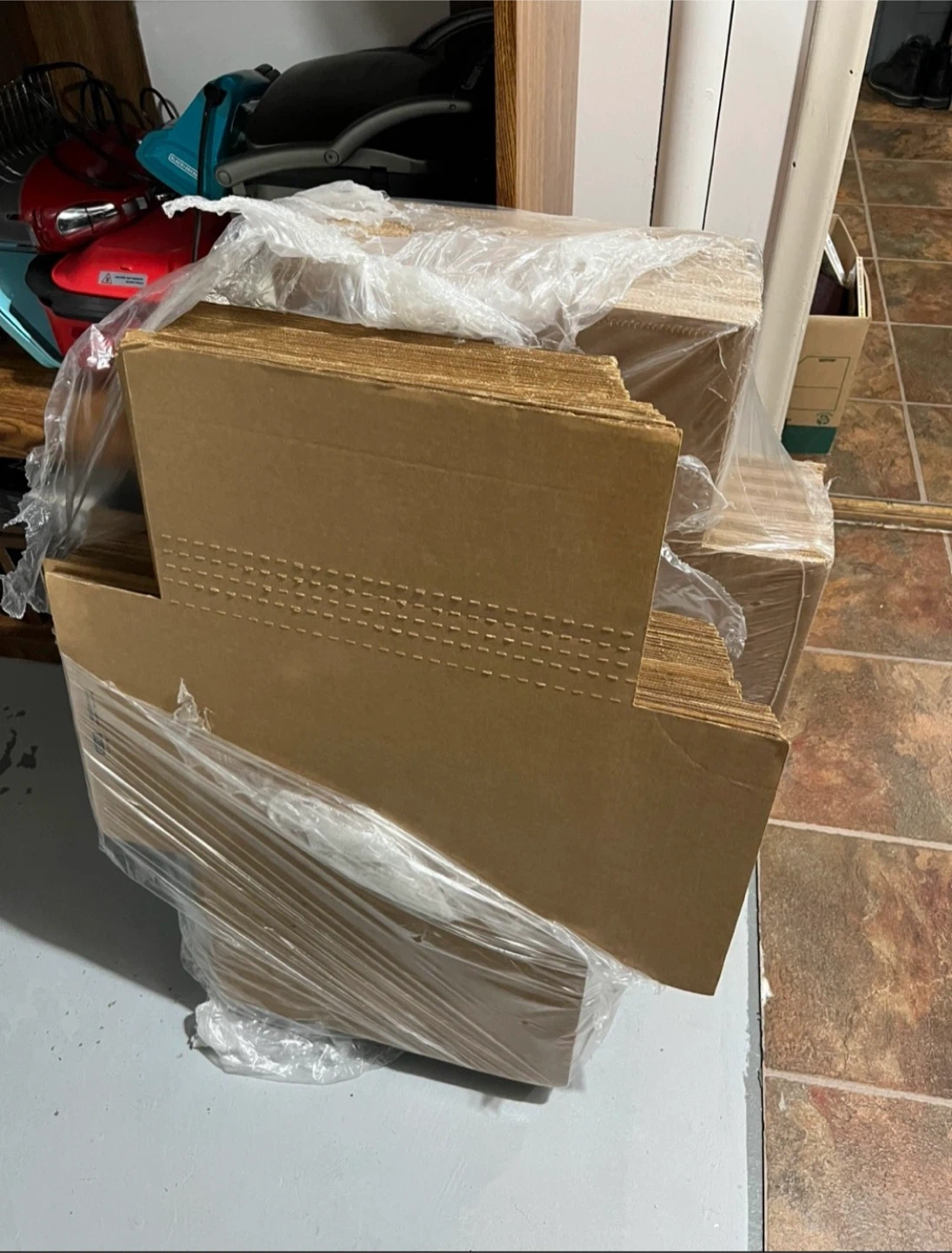 Flat Packed Cardboard Moving Boxes