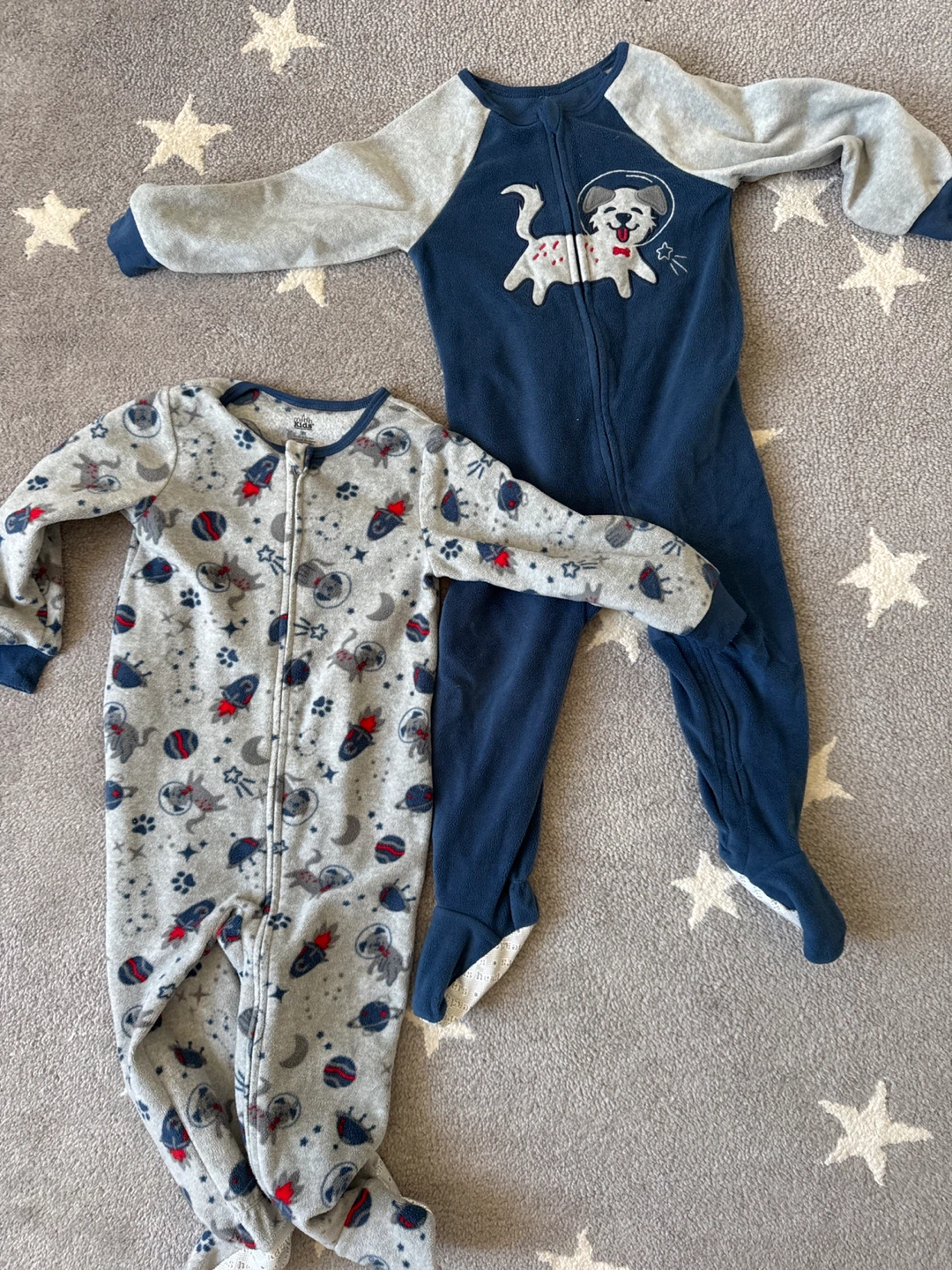 2 Kids Headquarters Fleece Sleepers Size 3Y