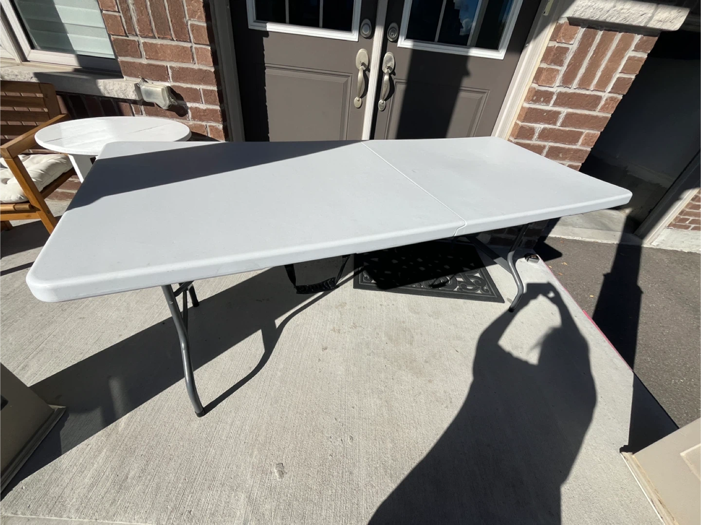 6-Foot Plastic Table