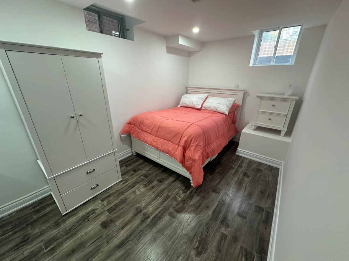 Fully Furnished Basement Room for Rent – Stoney Creek - photo 2