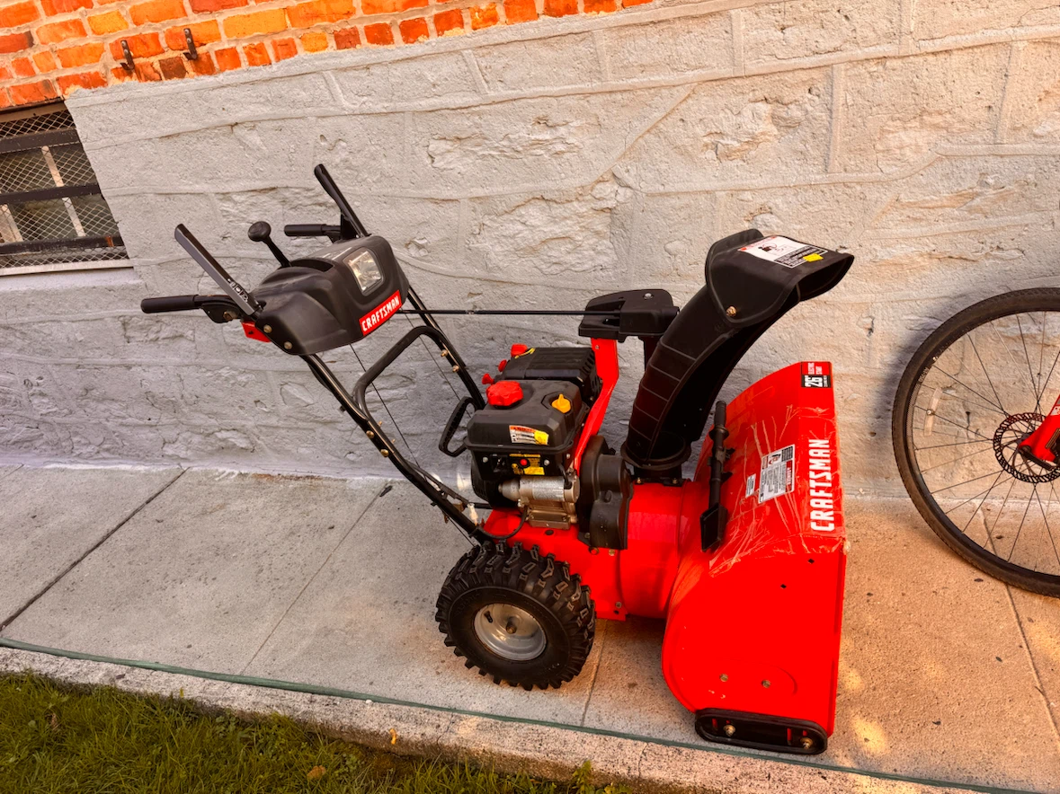 Craftsman 26-inch Two-Stage Snow Blower - photo 4
