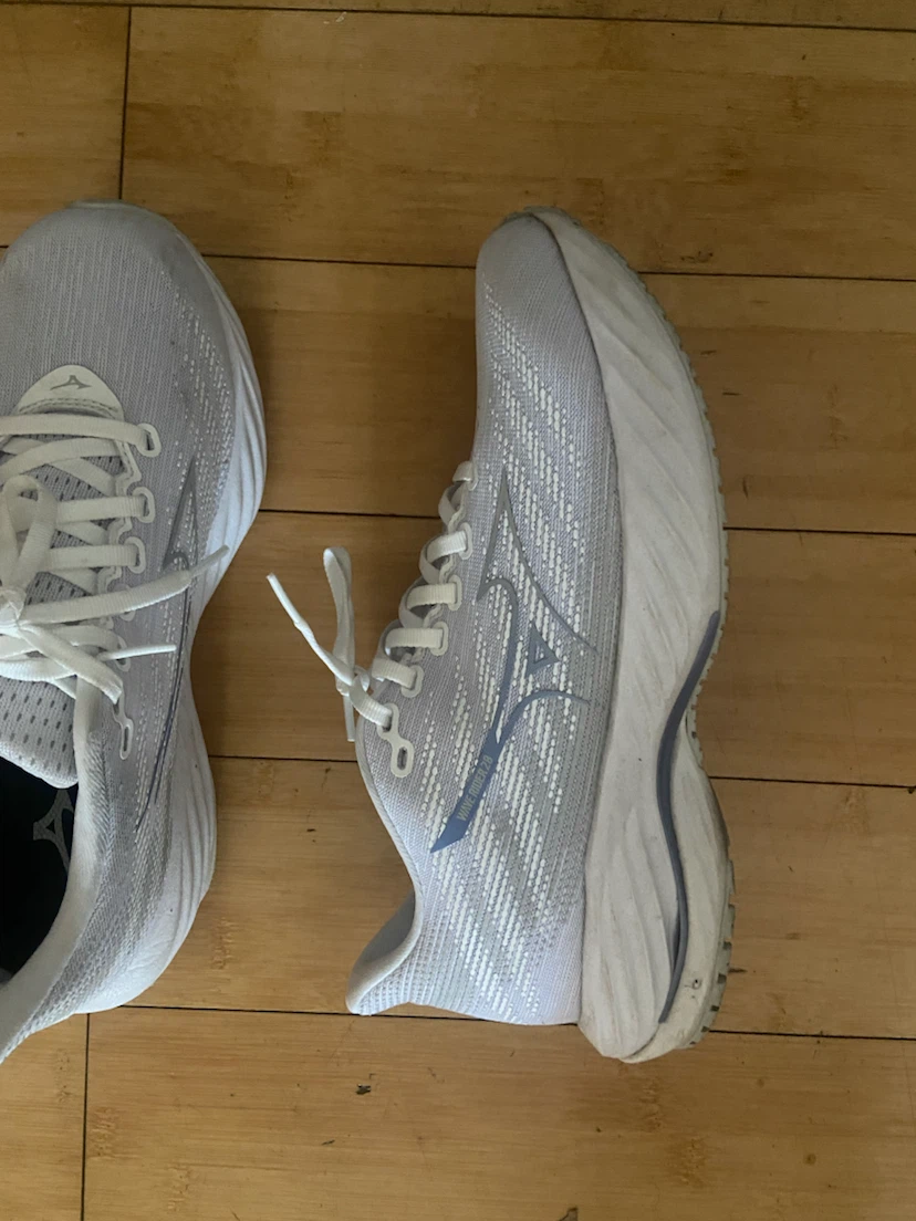 Mizuno Wave Rider 28 Running Shoes - photo 3