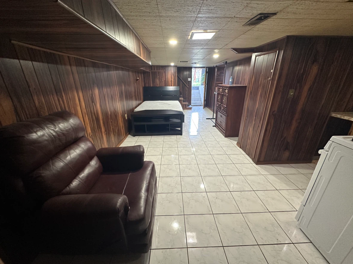 🏡🔥 FULLY FURNISHED PRIVATE STUDIO BASEMENT
