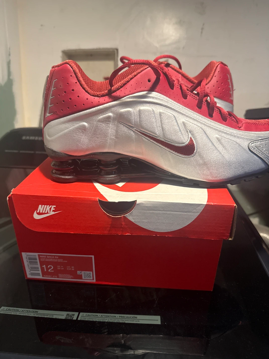 Nike Shox R4 Silver and Red Sneakers Size 12