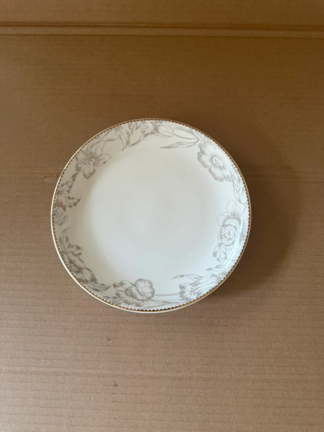 Assorted White Dinnerware Set - photo 4