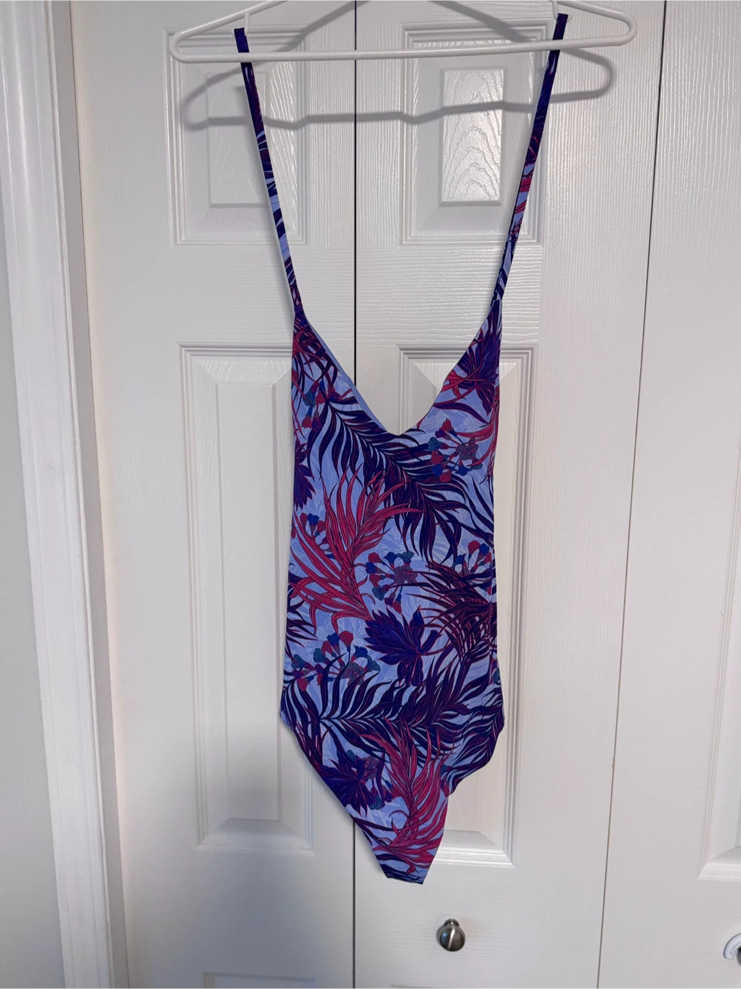 Lululemon Weave the Waves One-Piece swimsuit, size 6