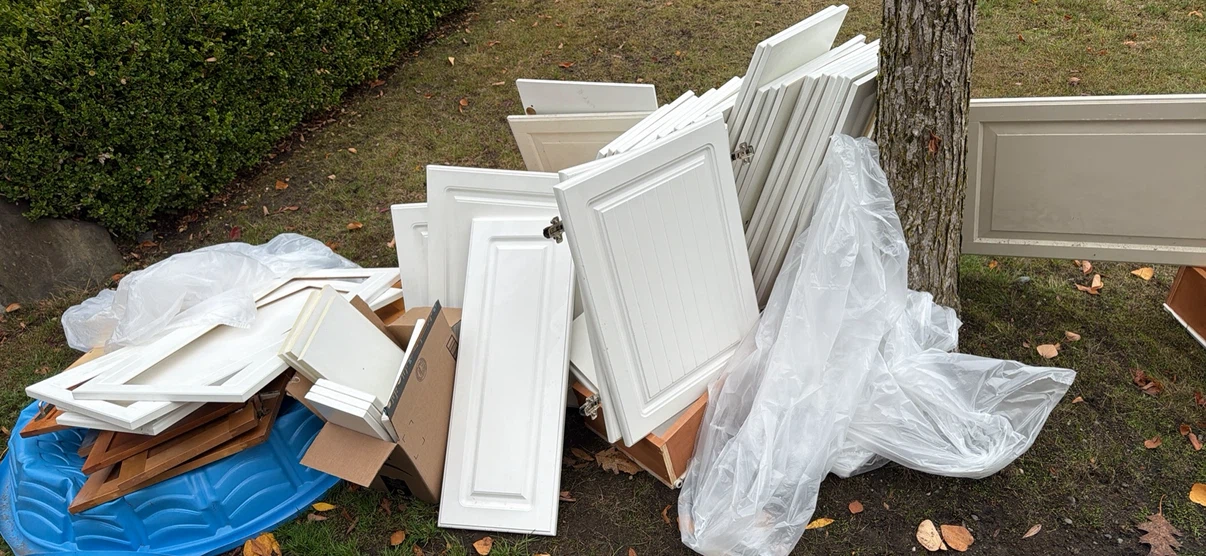 Set of White Kitchen Cabinet Doors - photo 2