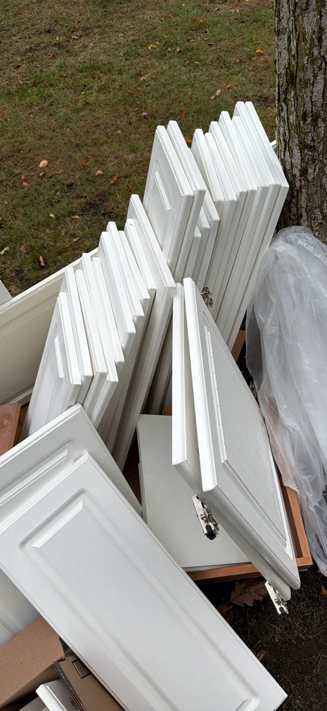 Set of White Kitchen Cabinet Doors - photo 3