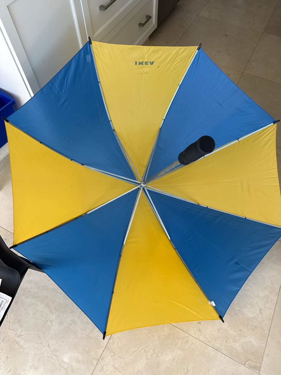 IKEA branded umbrella - photo 2