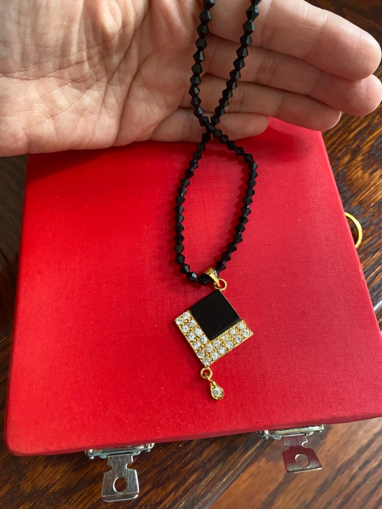 Black and Gold Jewelry Set - photo 5