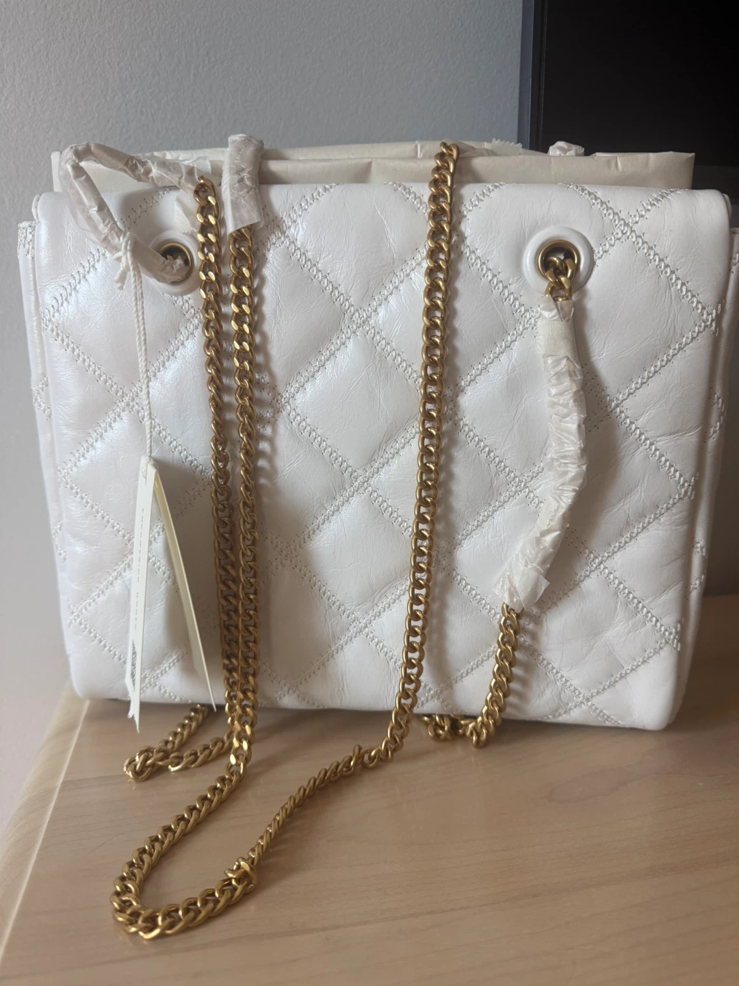 Tory Burch Quilted White Leather Tote - photo 3