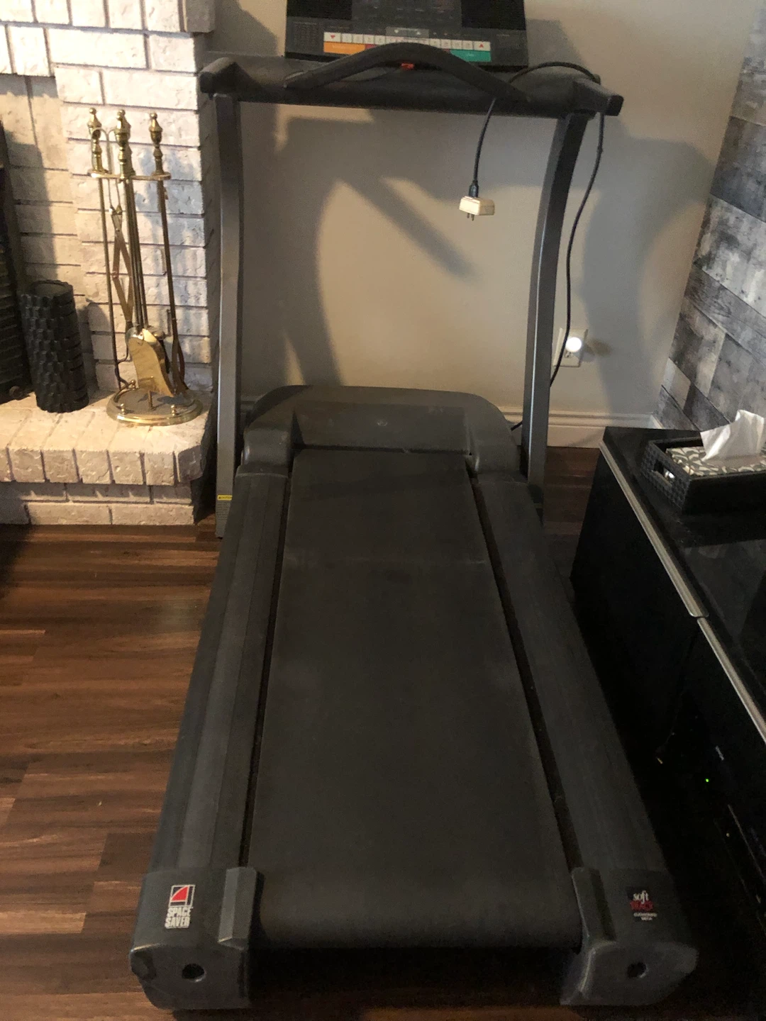 Treadmill foldable