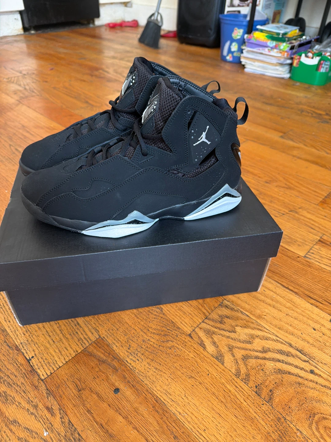 Jordan True Flight Sneakers Size 8.5 - photo 2