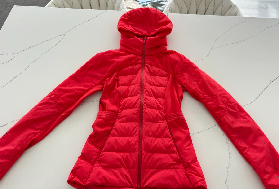 Lululemon Another Mile Jacket Bright Red Size 4