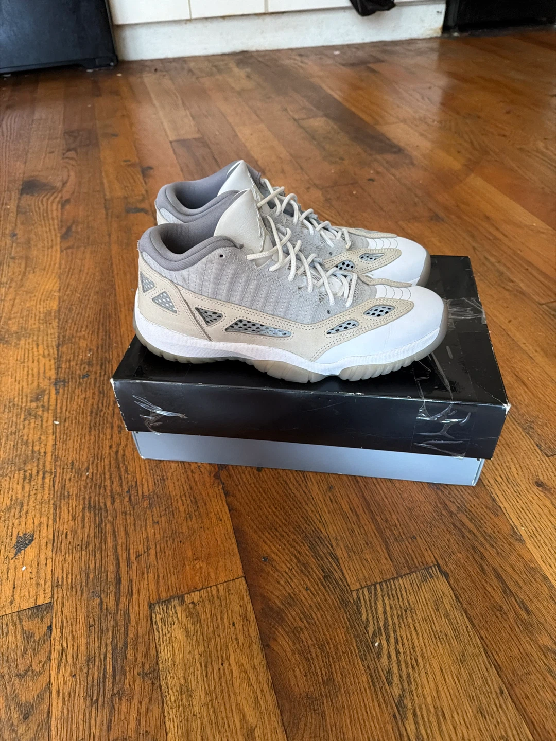 Air Jordan 11 Retro Low IE Light Orewood Brown - photo 2
