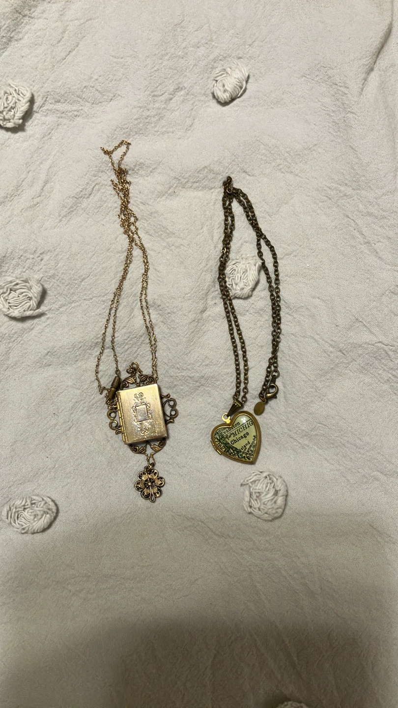 Set of Two Vintage-Style Lockets