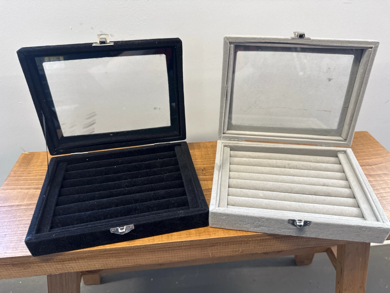 Velvet Jewellery Display Boxes & Travel Envelope - photo 2