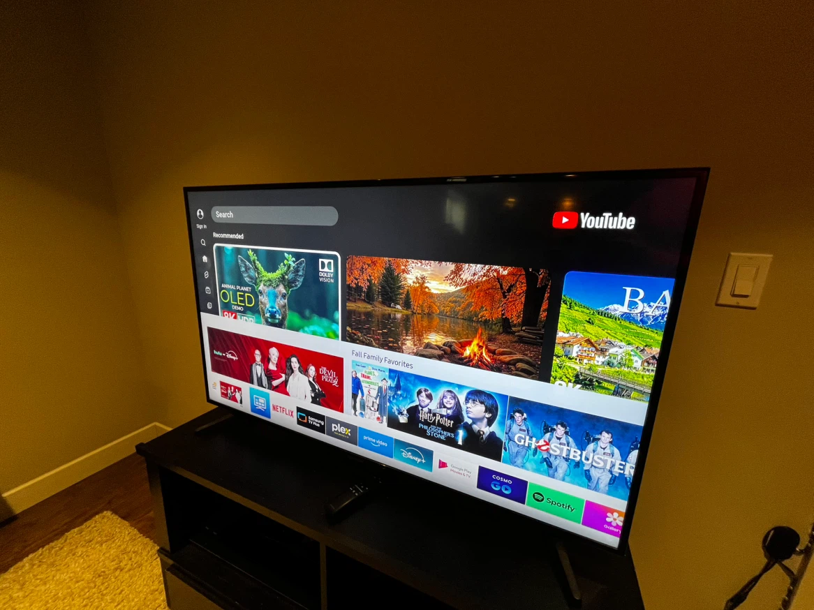 Samsung Smart Tv 50 inches 4k UHD  Model number : UN50NU6900 - photo 5