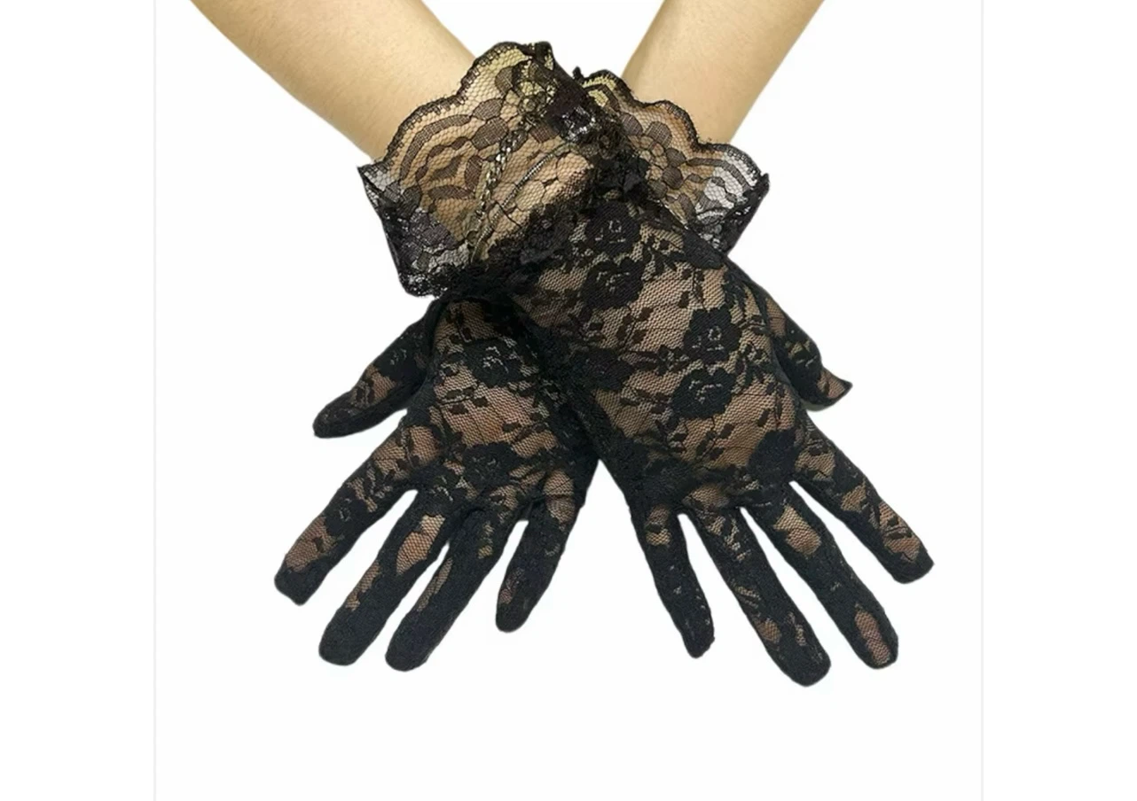 Vintage Style Lace Wrist Gloves - photo 2