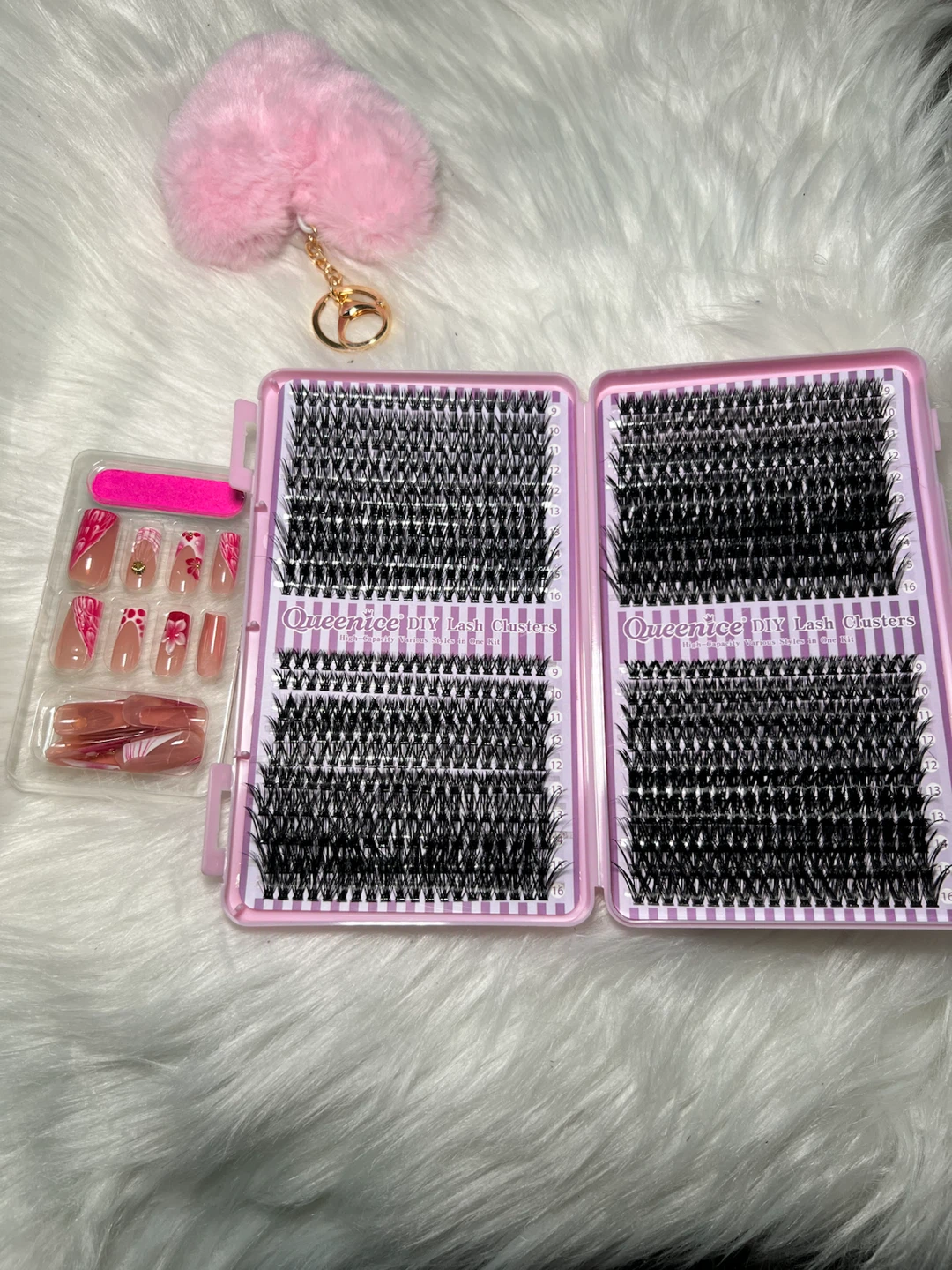 24pcs nails with cluster book lashes & heart shaped keychain