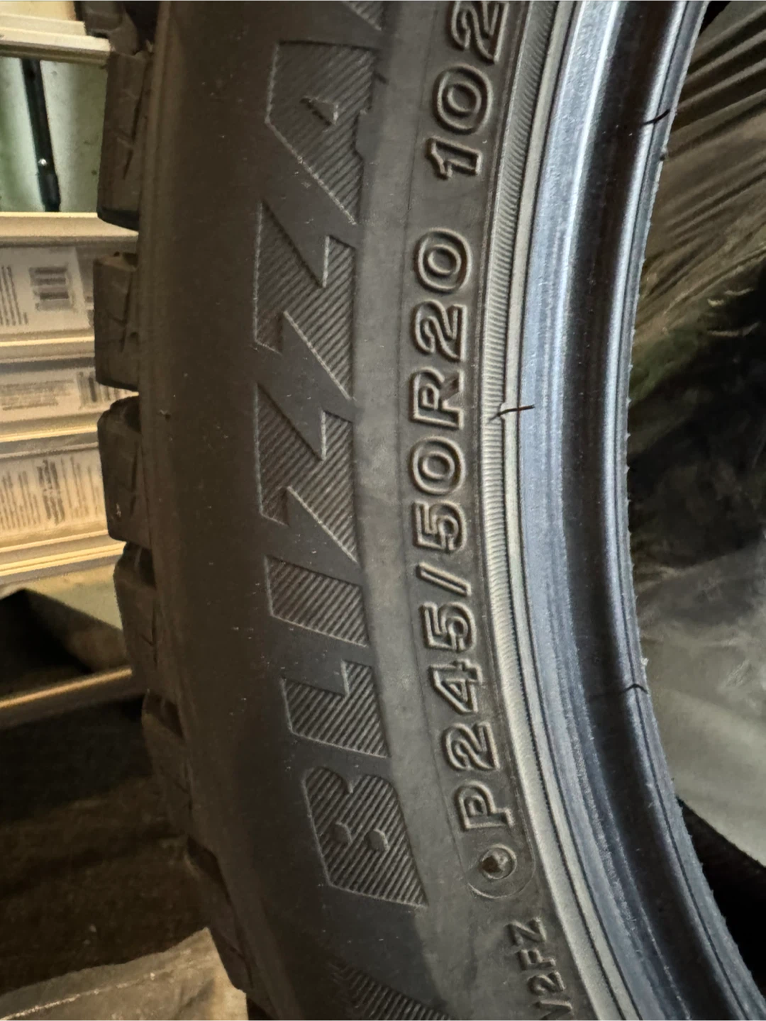 Bridgestone Blizzak DM-V2 Tire P245/50R20 - photo 3